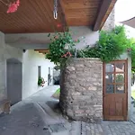 Ai Piedi Del Monte Bianco *