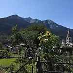 Dom wakacyjny Ai Piedi Del Monte Bianco *