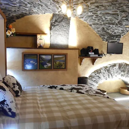 Ai Piedi Del Monte Bianco Feriehus La Salle